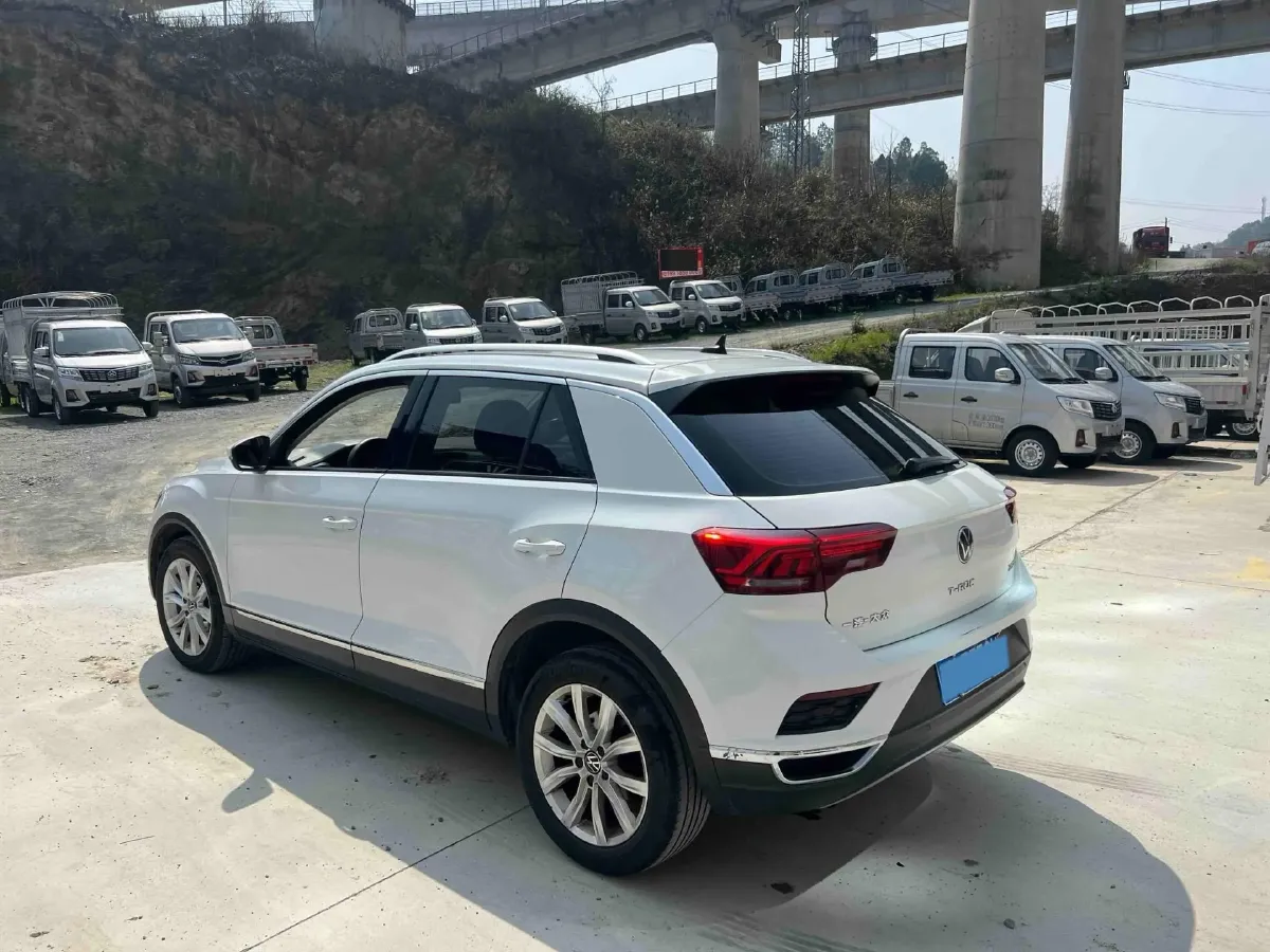 2021 Volkswagen T-Roc 1.4T 150HP L4 7DCT,autocango,china used car exporter,china ev exporter,chinese used car exporter,chinese used ev exporter