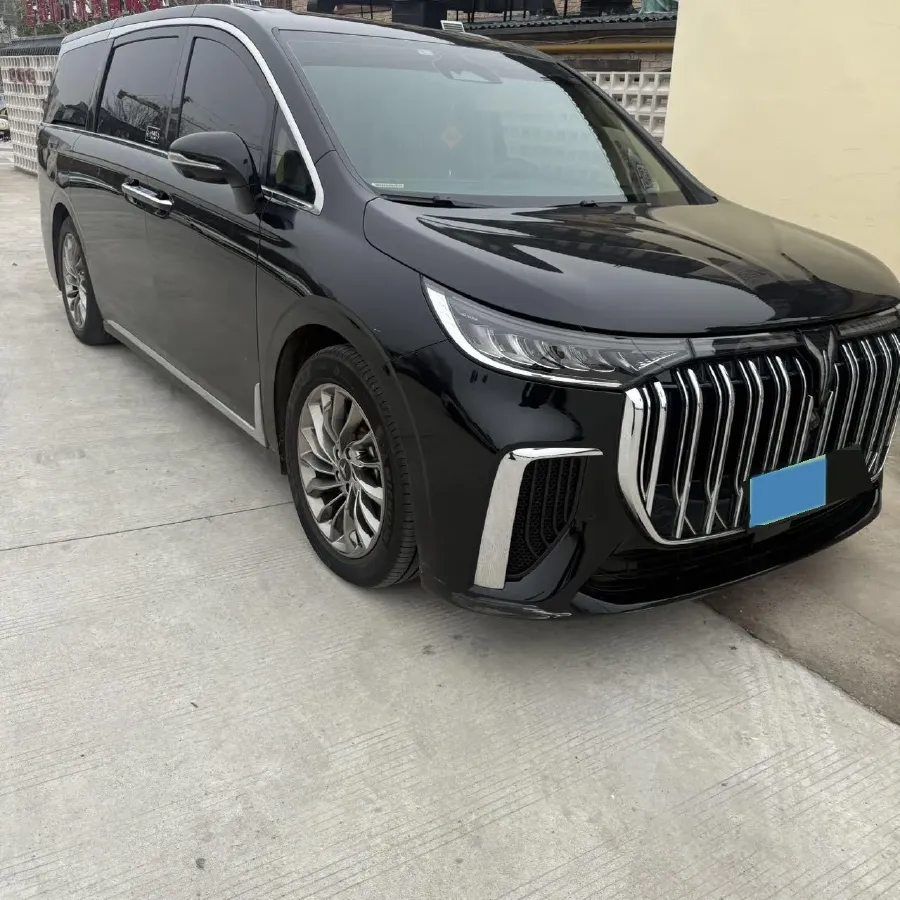 2022 Voyah Dream 1.5T 136HP L4 PHEV 25.57KWH,autocango,china used car exporter,china ev exporter,chinese used car exporter,chinese used ev exporter