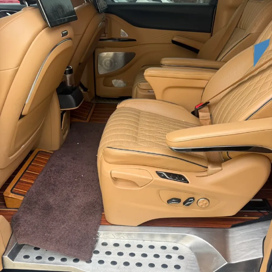 2022 Voyah Dream 1.5T 136HP L4 PHEV 25.57KWH,autocango,china used car exporter,china ev exporter,chinese used car exporter,chinese used ev exporter