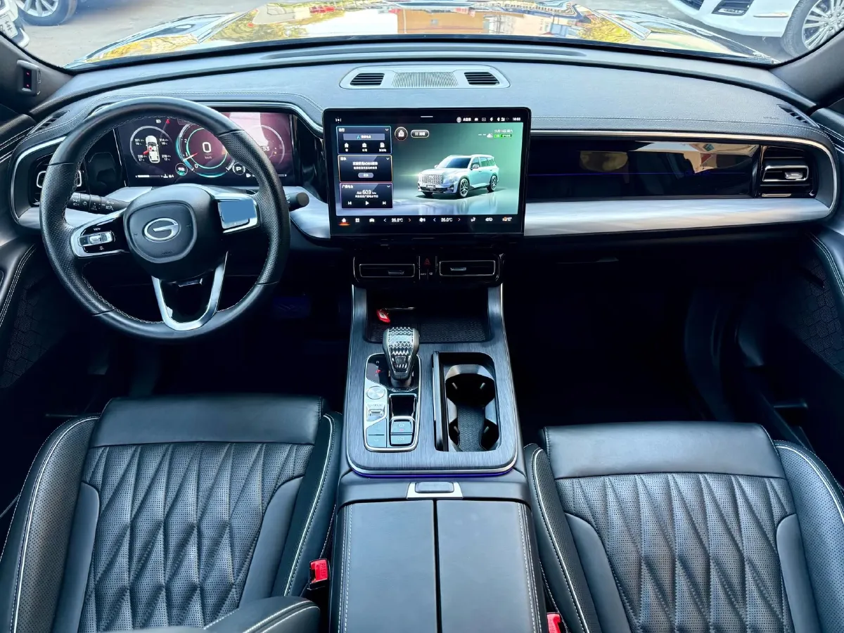 2022 GAC Trumpchi GS8 2.0T 252HP L4 8AT,autocango,china used car exporter,china ev exporter,chinese used car exporter,chinese used ev exporter