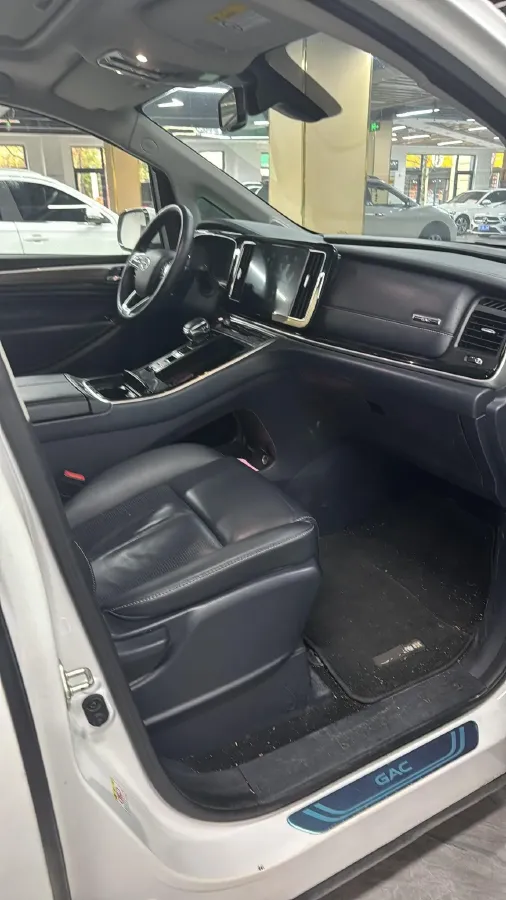 2021 GAC Trumpchi M8 2.0T 252HP L4 8AT,autocango,china used car exporter,china ev exporter,chinese used car exporter,chinese used ev exporter