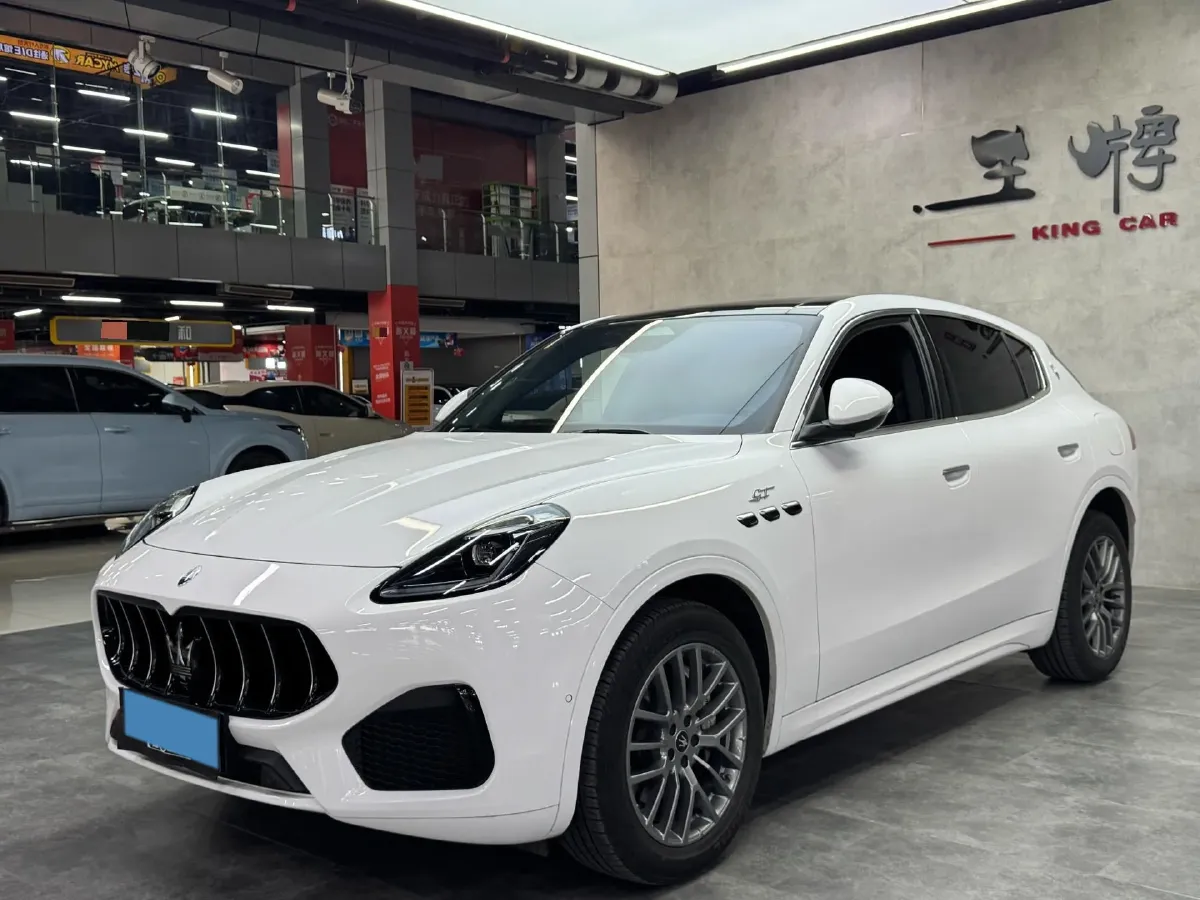 2023 Maserati Grecale 2.0T 300HP L4 8AT,autocango,china used car exporter,china ev exporter,chinese used car exporter,chinese used ev exporter