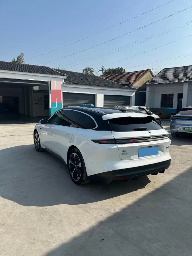 2023 NIO ET5T BEV 75KWH,autocango,china used car exporter,china ev exporter,chinese used car exporter,chinese used ev exporter