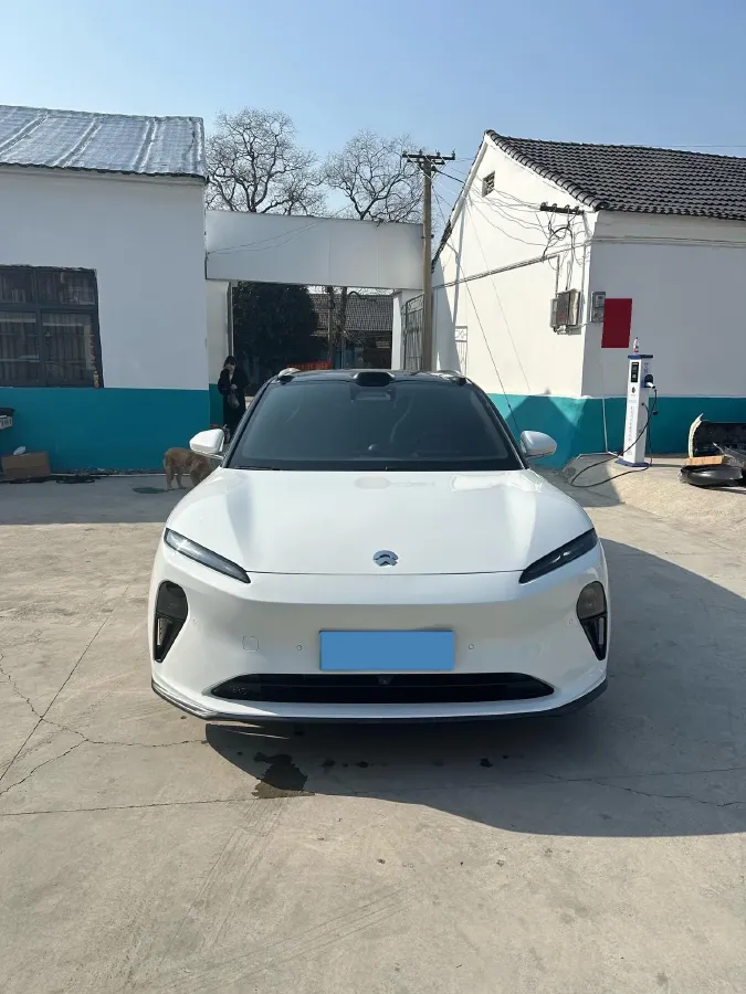 2023 NIO ET5T BEV 75KWH,autocango,china used car exporter,china ev exporter,chinese used car exporter,chinese used ev exporter