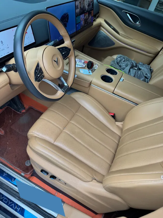 2025 Voyah Dream 1.5T 150HP L4 PHEV 41.7KWH,autocango,china used car exporter,china ev exporter,chinese used car exporter,chinese used ev exporter