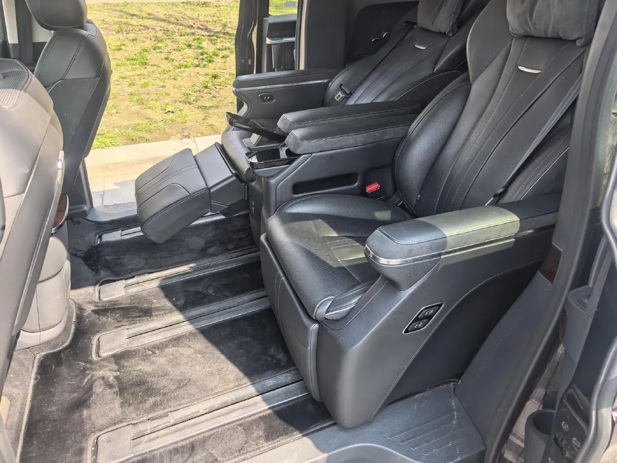 2024 HongQi HQ9 2.0T 163HP L4 1DHT PHEV 20.14KWH,autocango,china used car exporter,china ev exporter,chinese used car exporter,chinese used ev exporter