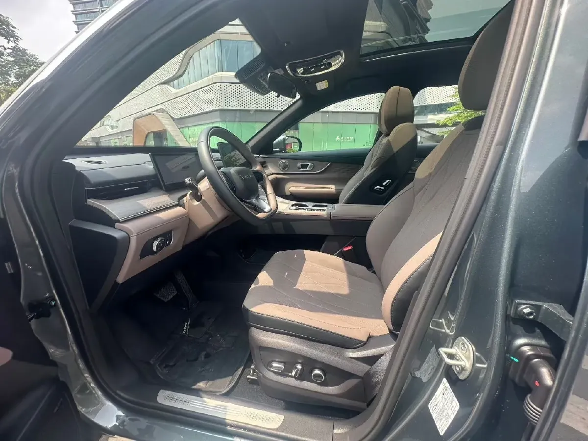 2025 Fulwin FulwinT8 1.5T 156HP L4 1DHT PHEV 18.67KWH,autocango,china used car exporter,china ev exporter,chinese used car exporter,chinese used ev exporter