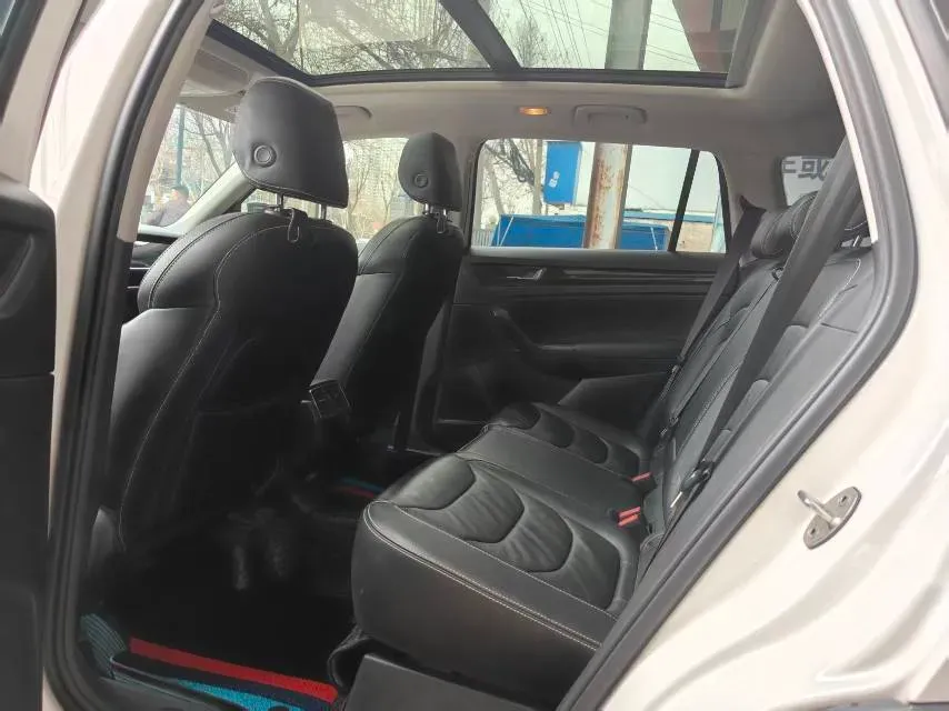 2019 Chevrolet Equinox 2.0T 260HP L4 9AT,autocango,china used car exporter,china ev exporter,chinese used car exporter,chinese used ev exporter