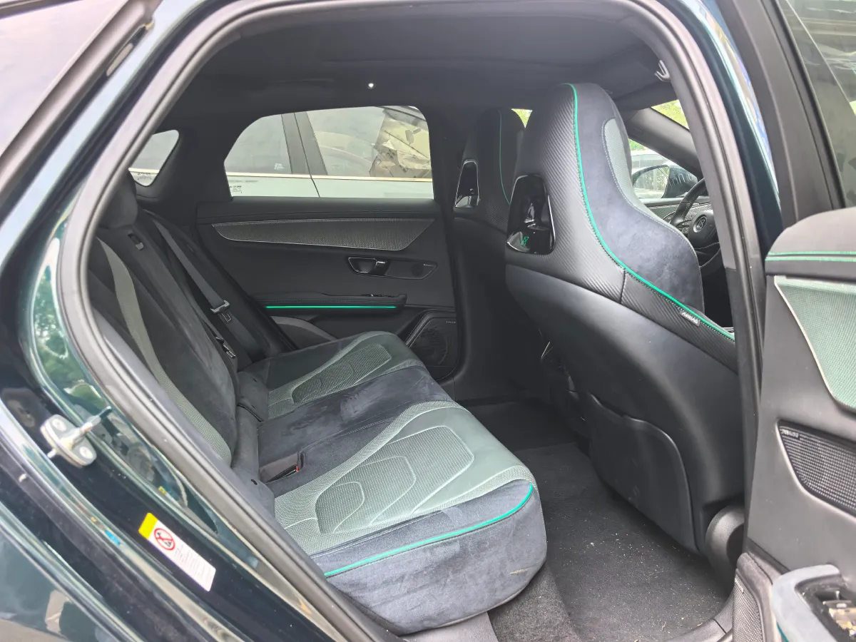 2022 Toyota Highlander 2.5L 192HP L4 E-CVT Hybrid,autocango,china used car exporter,china ev exporter,chinese used car exporter,chinese used ev exporter