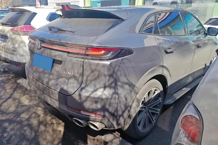 2021 ChangAn UNI-K 2.0T 233HP L4 8AT,autocango,china used car exporter,china ev exporter,chinese used car exporter,chinese used ev exporter