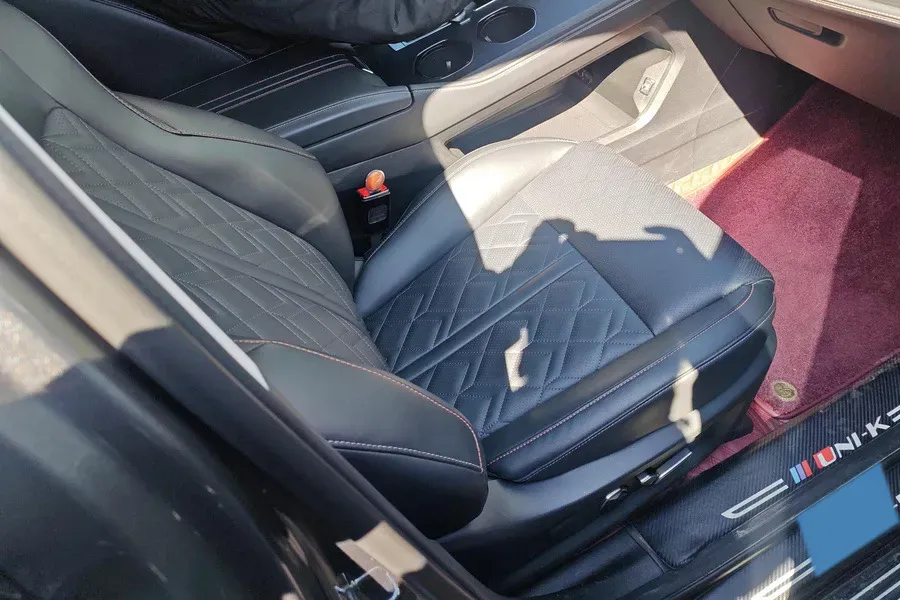 2021 ChangAn UNI-K 2.0T 233HP L4 8AT,autocango,china used car exporter,china ev exporter,chinese used car exporter,chinese used ev exporter