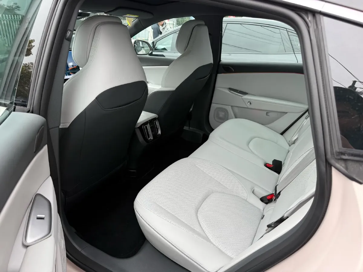 2025 ARCFOX αS5 BEV,autocango,china used car exporter,china ev exporter,chinese used car exporter,chinese used ev exporter