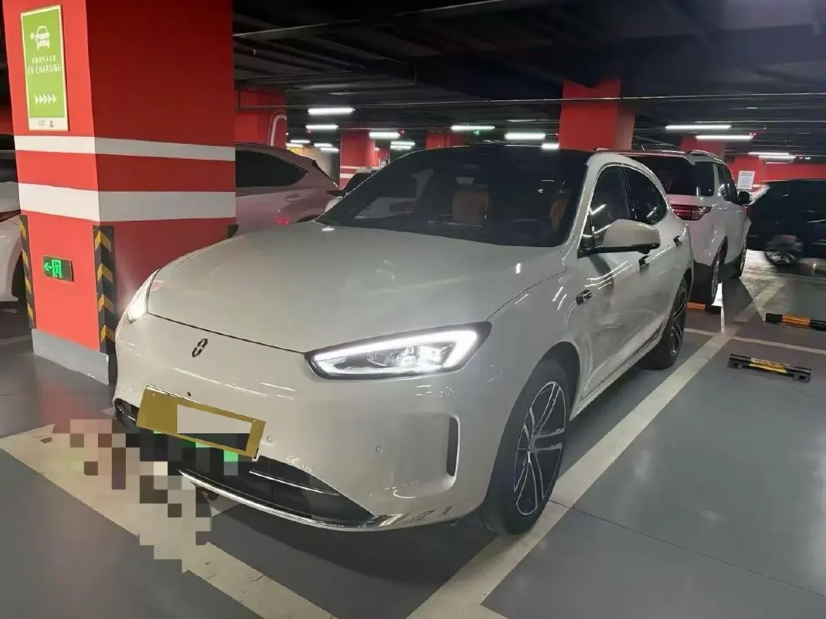 2025 AITO AITO M5 1.5T 152HP L4 REEV 42KWH,autocango,china used car exporter,china ev exporter,chinese used car exporter,chinese used ev exporter