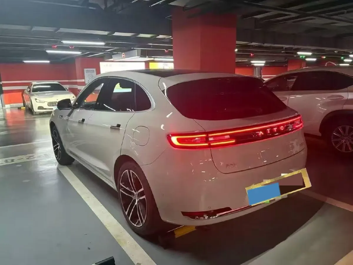 2025 AITO AITO M5 1.5T 152HP L4 REEV 42KWH,autocango,china used car exporter,china ev exporter,chinese used car exporter,chinese used ev exporter