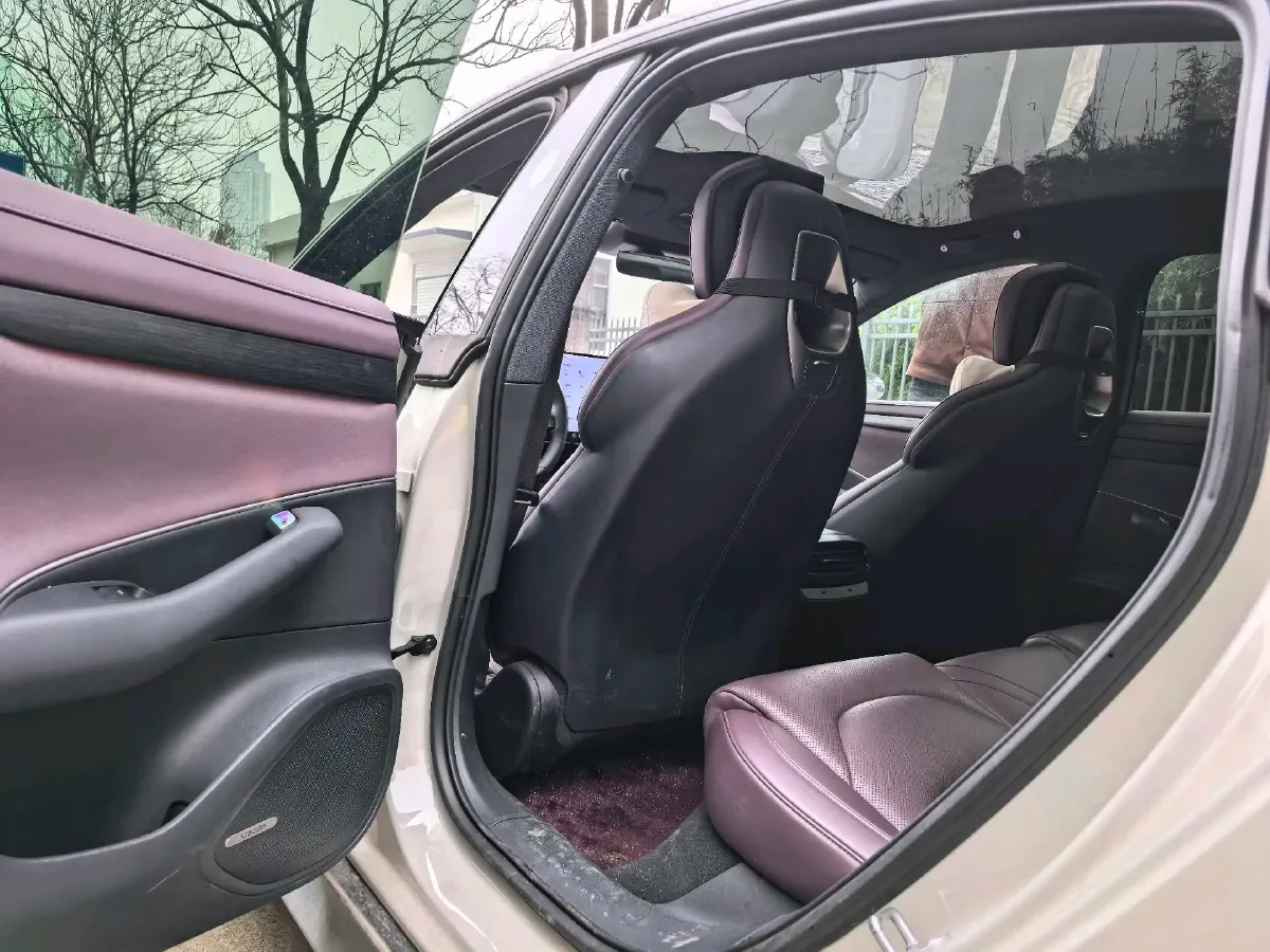 2024 MI SU7 BEV 73.6KWH,autocango,china used car exporter,china ev exporter,chinese used car exporter,chinese used ev exporter