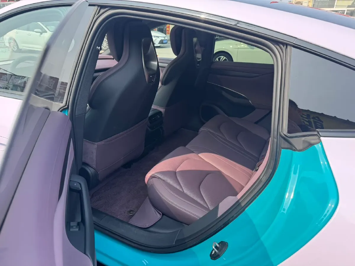 2024 MI SU7 BEV 73.6KWH,autocango,china used car exporter,china ev exporter,chinese used car exporter,chinese used ev exporter