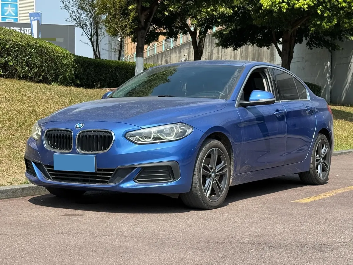 2020 BMW 1 Series 1.5T 140HP L3 7DCT,autocango,china used car exporter,china ev exporter,chinese used car exporter,chinese used ev exporter