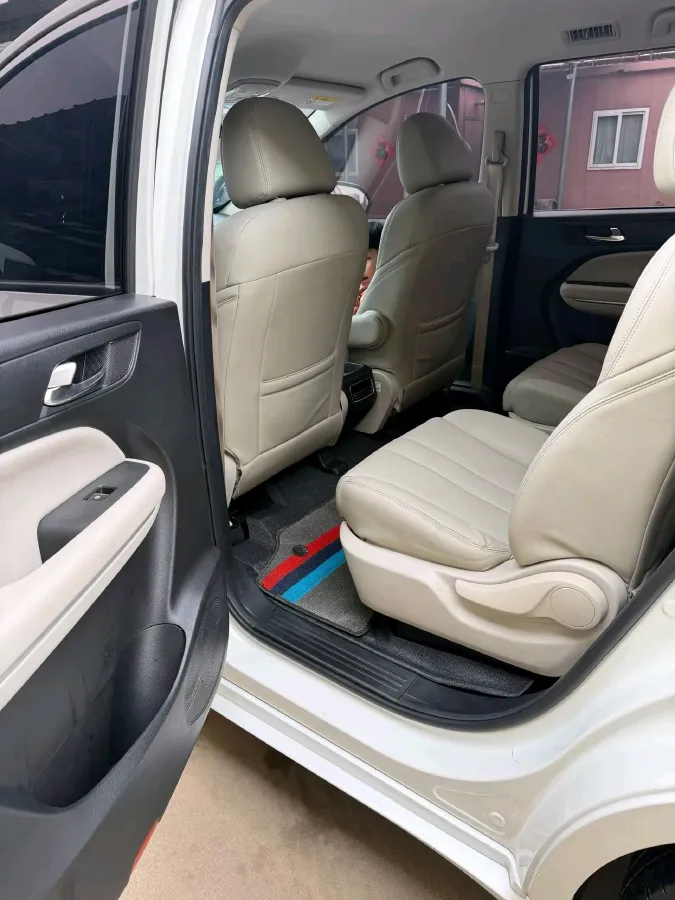 2021 GAC Trumpchi M6 1.5T 169HP L4 7DCT,autocango,china used car exporter,china ev exporter,chinese used car exporter,chinese used ev exporter