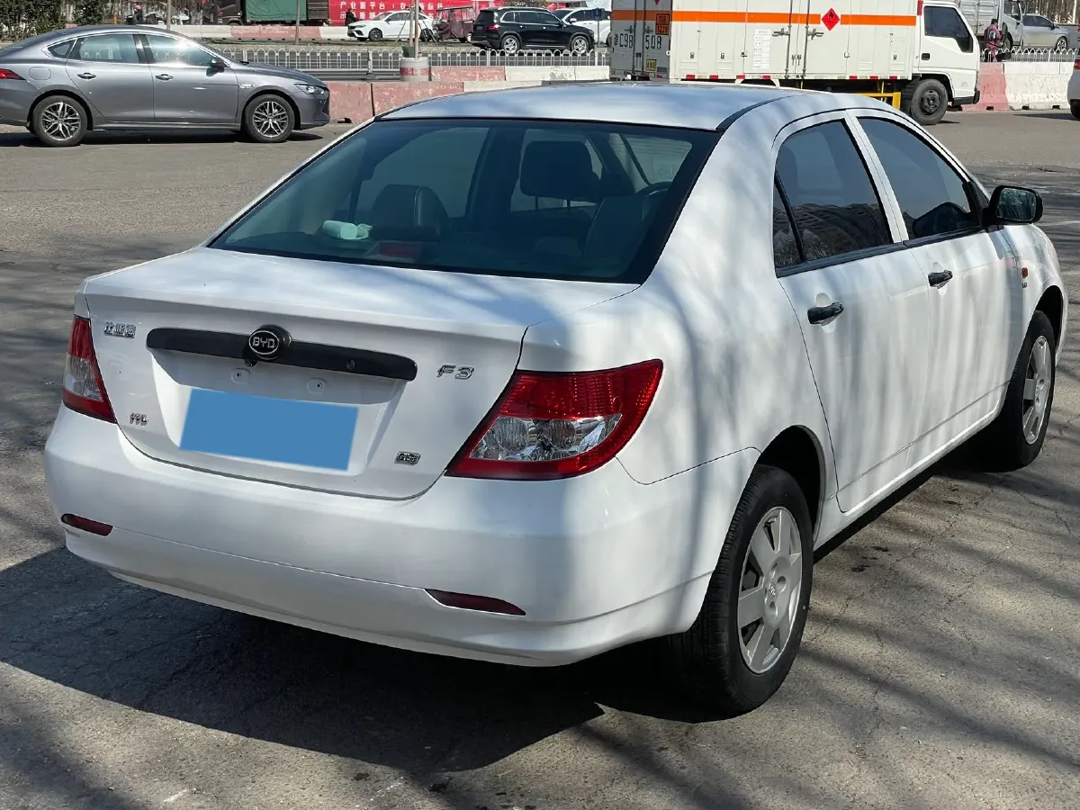 2020 BYD F3 1.5L 109HP L4 5MT,autocango,china used car exporter,china ev exporter,chinese used car exporter,chinese used ev exporter