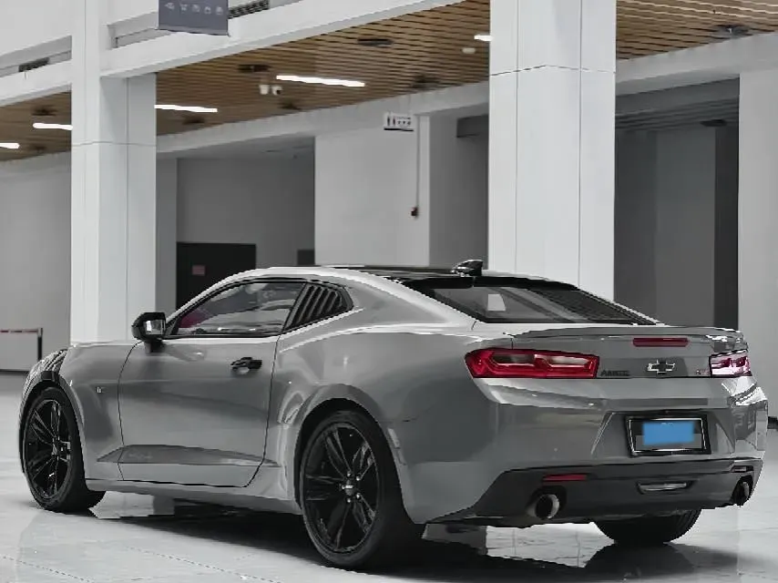 2017 Chevrolet Camaro 2.0T 275HP L4 8AT,autocango,china used car exporter,china ev exporter,chinese used car exporter,chinese used ev exporter