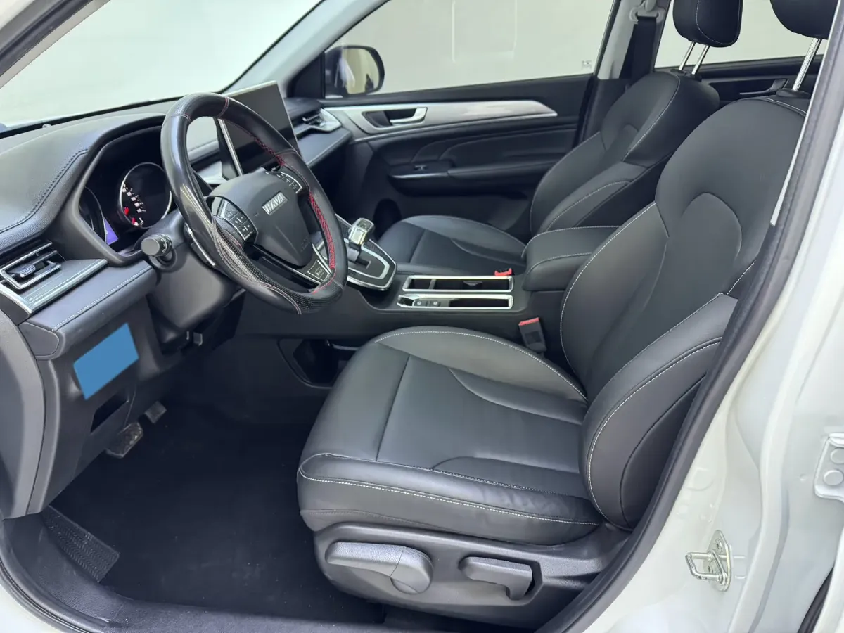 2021 Haval M6 1.5T 150HP L4 7DCT,autocango,china used car exporter,china ev exporter,chinese used car exporter,chinese used ev exporter