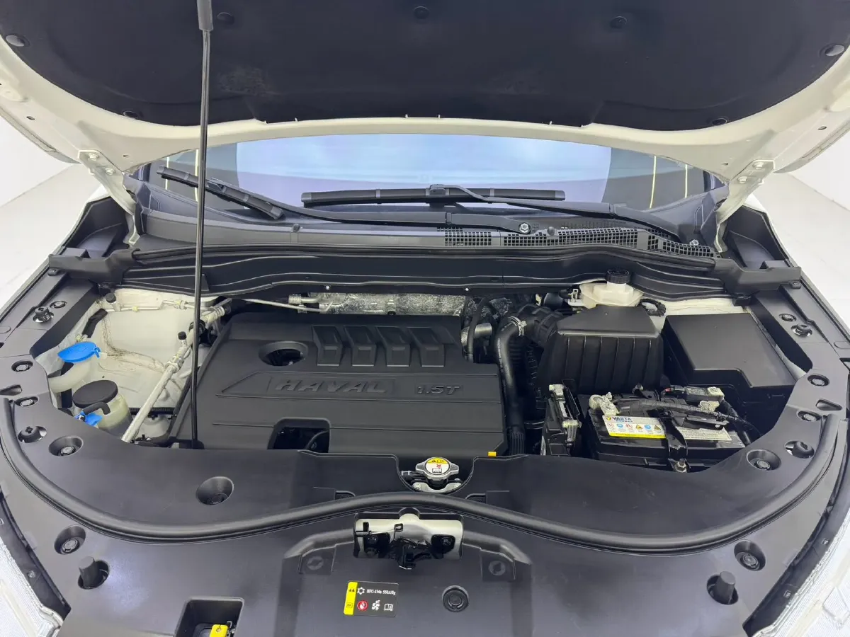 2021 Haval M6 1.5T 150HP L4 7DCT,autocango,china used car exporter,china ev exporter,chinese used car exporter,chinese used ev exporter