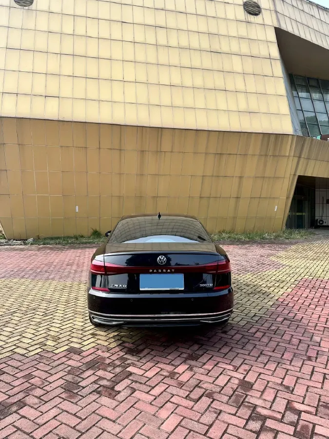 2022 Volkswagen Passat 2.0T 220HP L4 7DCT,autocango,china used car exporter,china ev exporter,chinese used car exporter,chinese used ev exporter