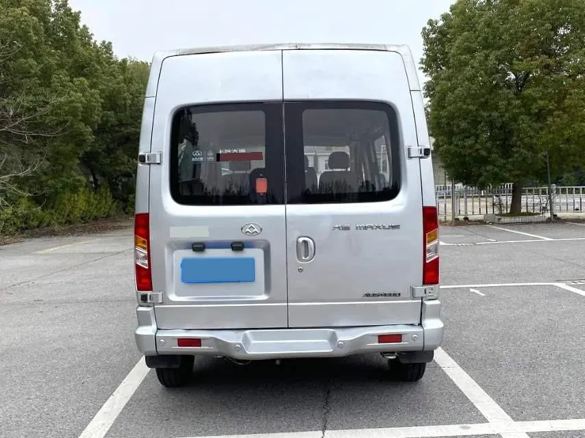 2013 MAXUS XinTu V80 2.5T 136HP L4 5MT,autocango,china used car exporter,china ev exporter,chinese used car exporter,chinese used ev exporter