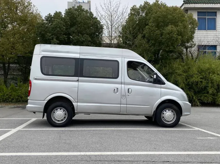 2013 MAXUS XinTu V80 2.5T 136HP L4 5MT,autocango,china used car exporter,china ev exporter,chinese used car exporter,chinese used ev exporter