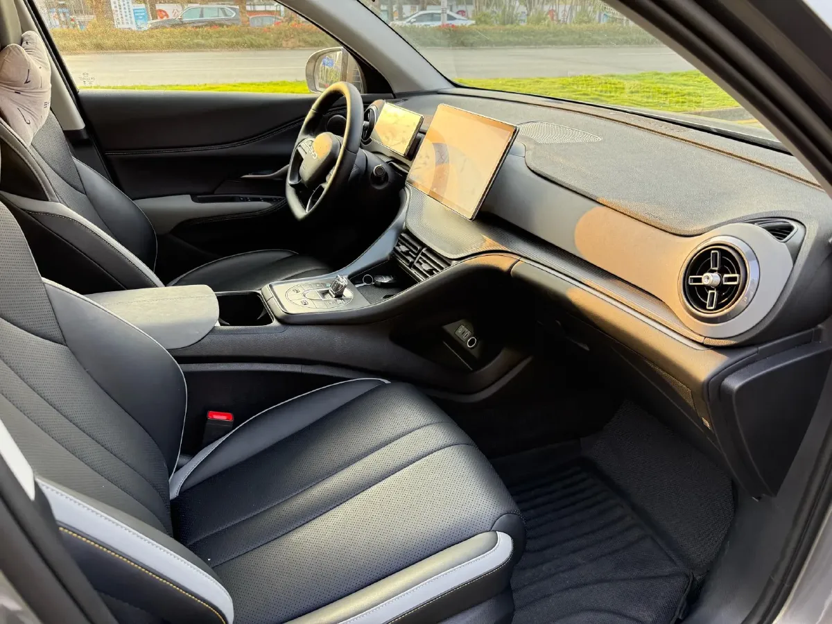 2025 BYD Sea Lion 05 DM-i 1.5L 101HP L4 E-CVT PHEV 12.9KWH,autocango,china used car exporter,china ev exporter,chinese used car exporter,chinese used ev exporter