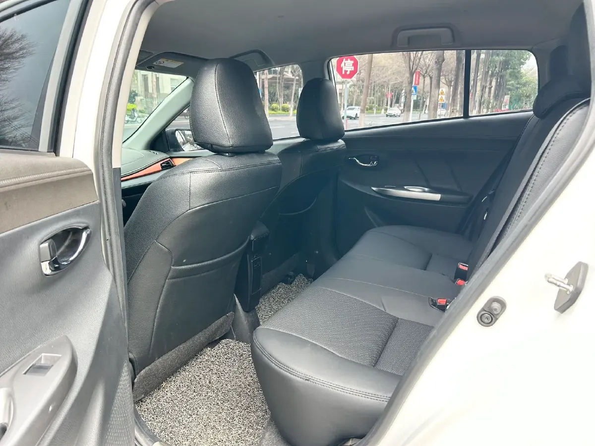 2016 Toyota Yaris L 1.5L 107HP L4 4AT,autocango,china used car exporter,china ev exporter,chinese used car exporter,chinese used ev exporter