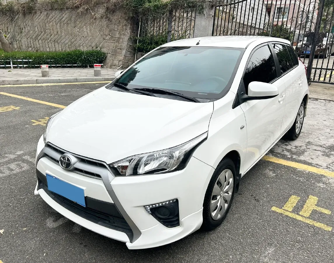 2016 Toyota Yaris L 1.5L 107HP L4 4AT,autocango,china used car exporter,china ev exporter,chinese used car exporter,chinese used ev exporter