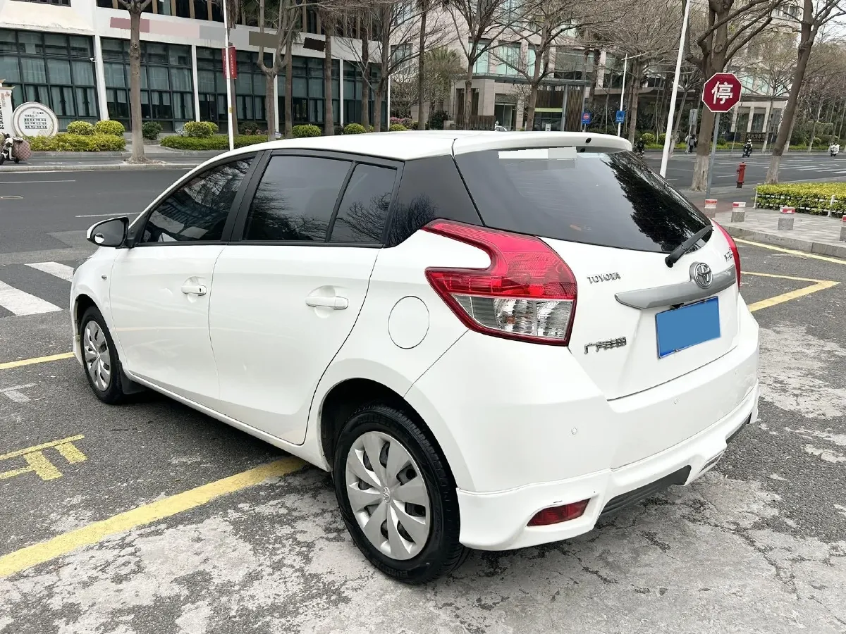 2016 Toyota Yaris L 1.5L 107HP L4 4AT,autocango,china used car exporter,china ev exporter,chinese used car exporter,chinese used ev exporter