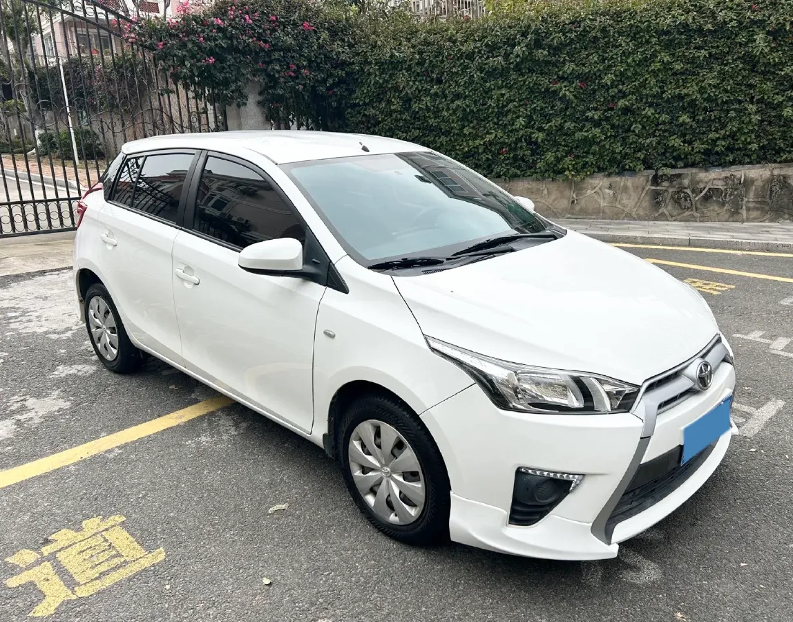2016 Toyota Yaris L 1.5L 107HP L4 4AT,autocango,china used car exporter,china ev exporter,chinese used car exporter,chinese used ev exporter