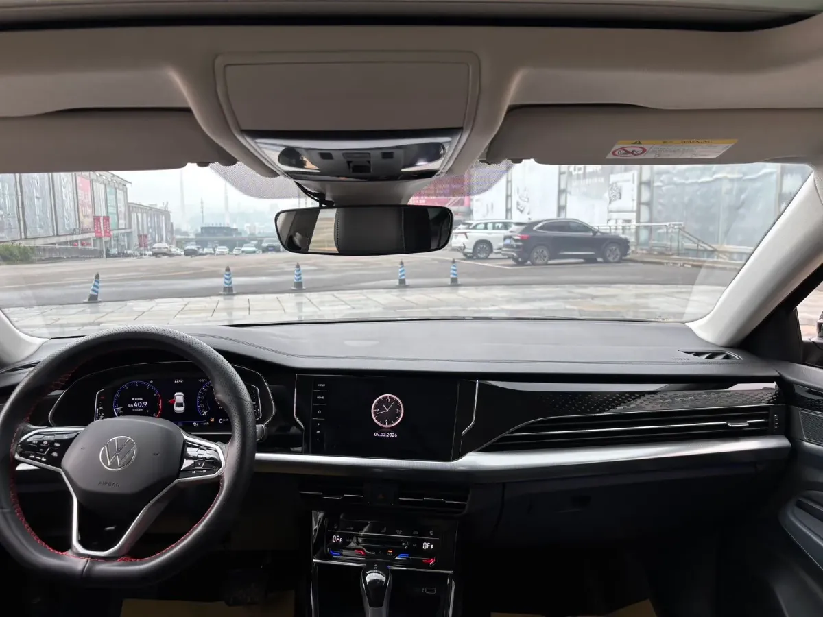 2023 Volkswagen Passat 2.0T 186HP L4 7DCT,autocango,china used car exporter,china ev exporter,chinese used car exporter,chinese used ev exporter