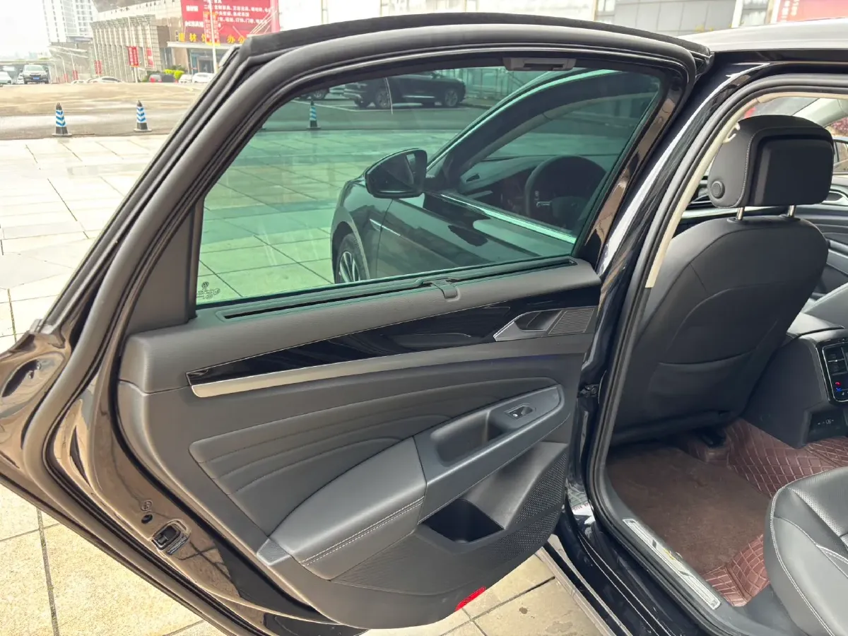 2023 Volkswagen Passat 2.0T 186HP L4 7DCT,autocango,china used car exporter,china ev exporter,chinese used car exporter,chinese used ev exporter