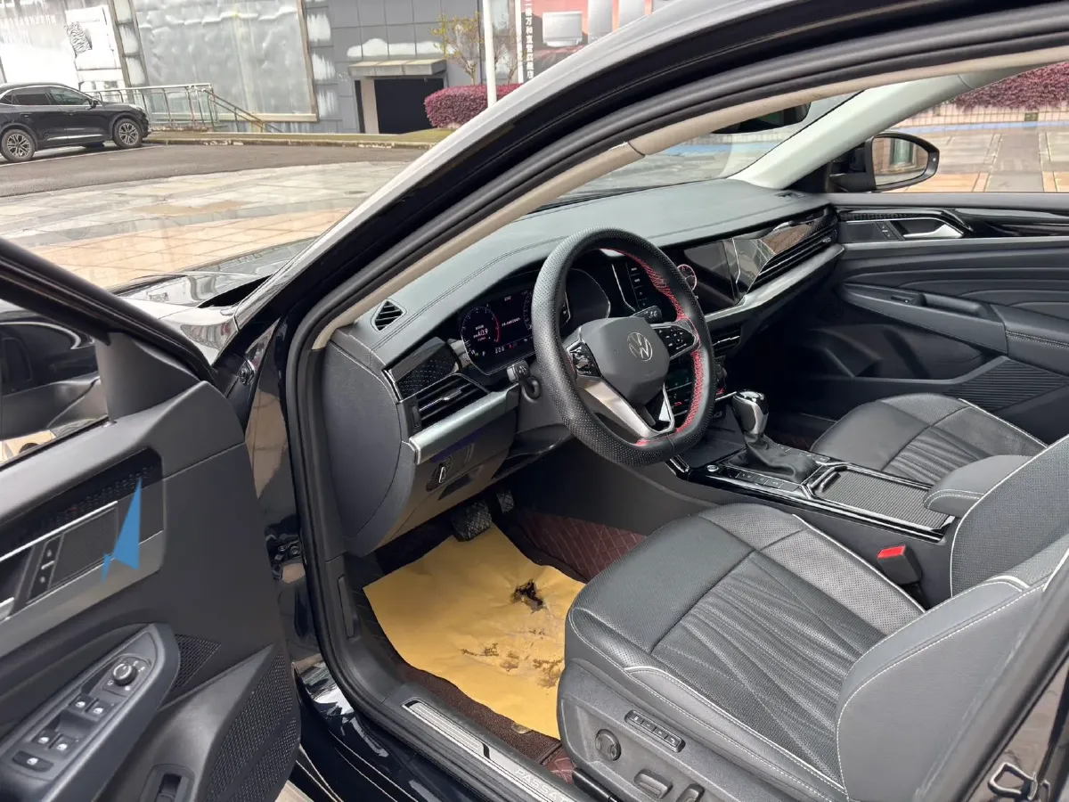 2023 Volkswagen Passat 2.0T 186HP L4 7DCT,autocango,china used car exporter,china ev exporter,chinese used car exporter,chinese used ev exporter