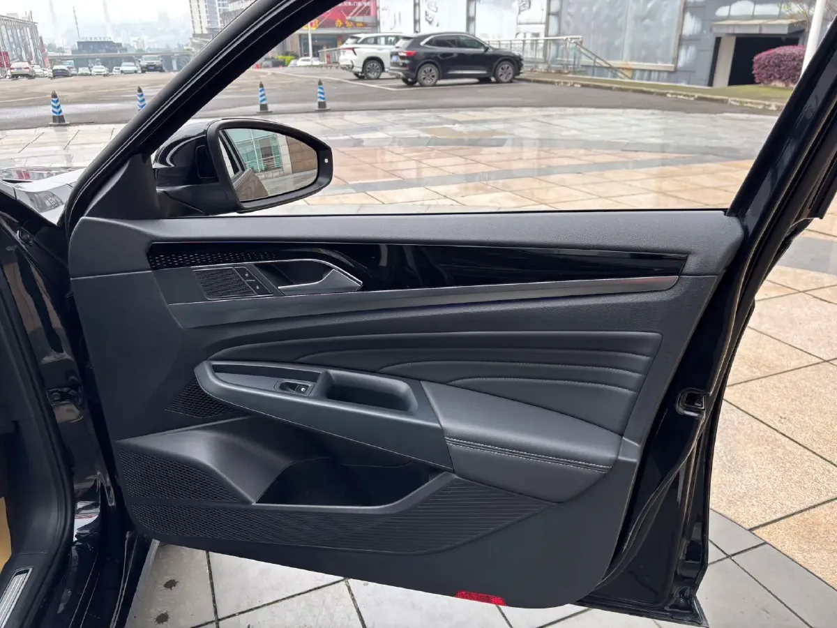 2023 Volkswagen Passat 2.0T 186HP L4 7DCT,autocango,china used car exporter,china ev exporter,chinese used car exporter,chinese used ev exporter