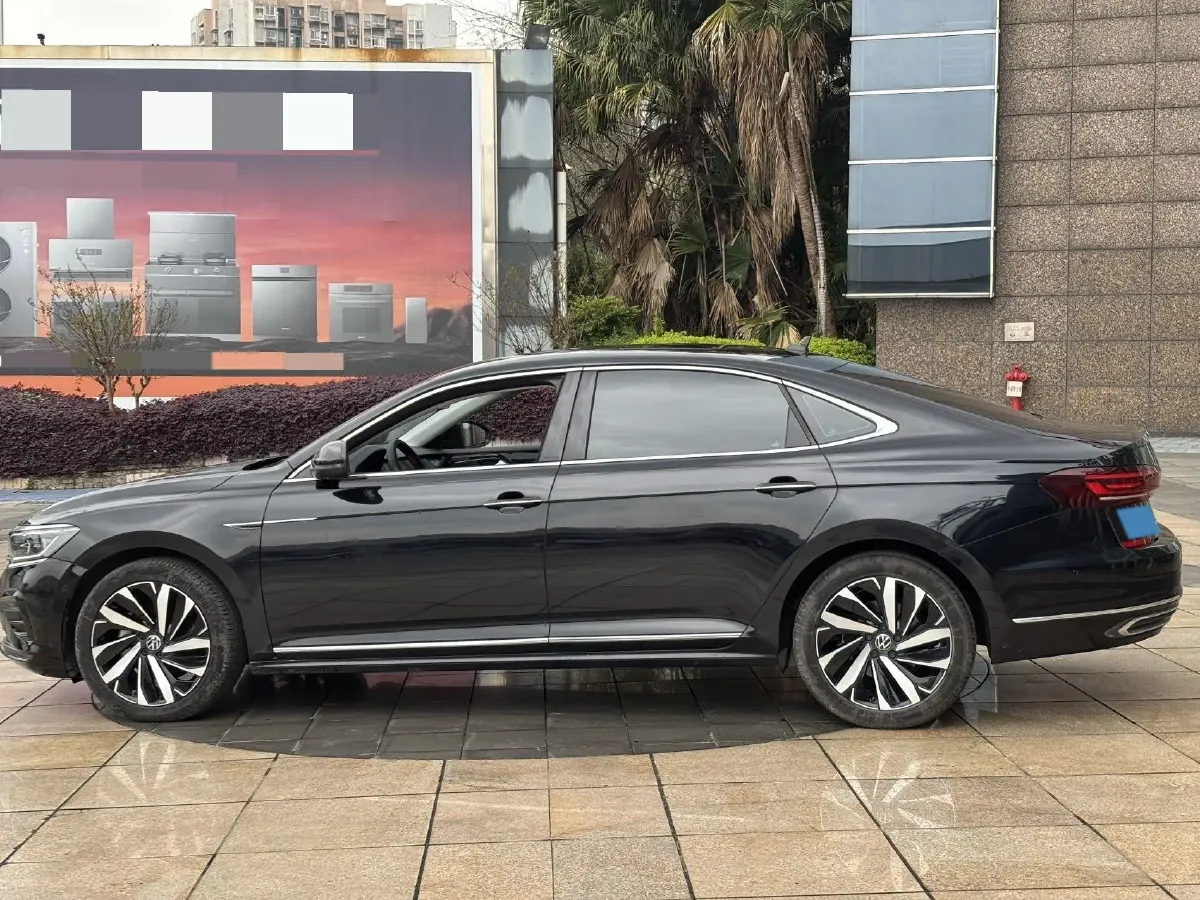 2023 Volkswagen Passat 2.0T 186HP L4 7DCT,autocango,china used car exporter,china ev exporter,chinese used car exporter,chinese used ev exporter