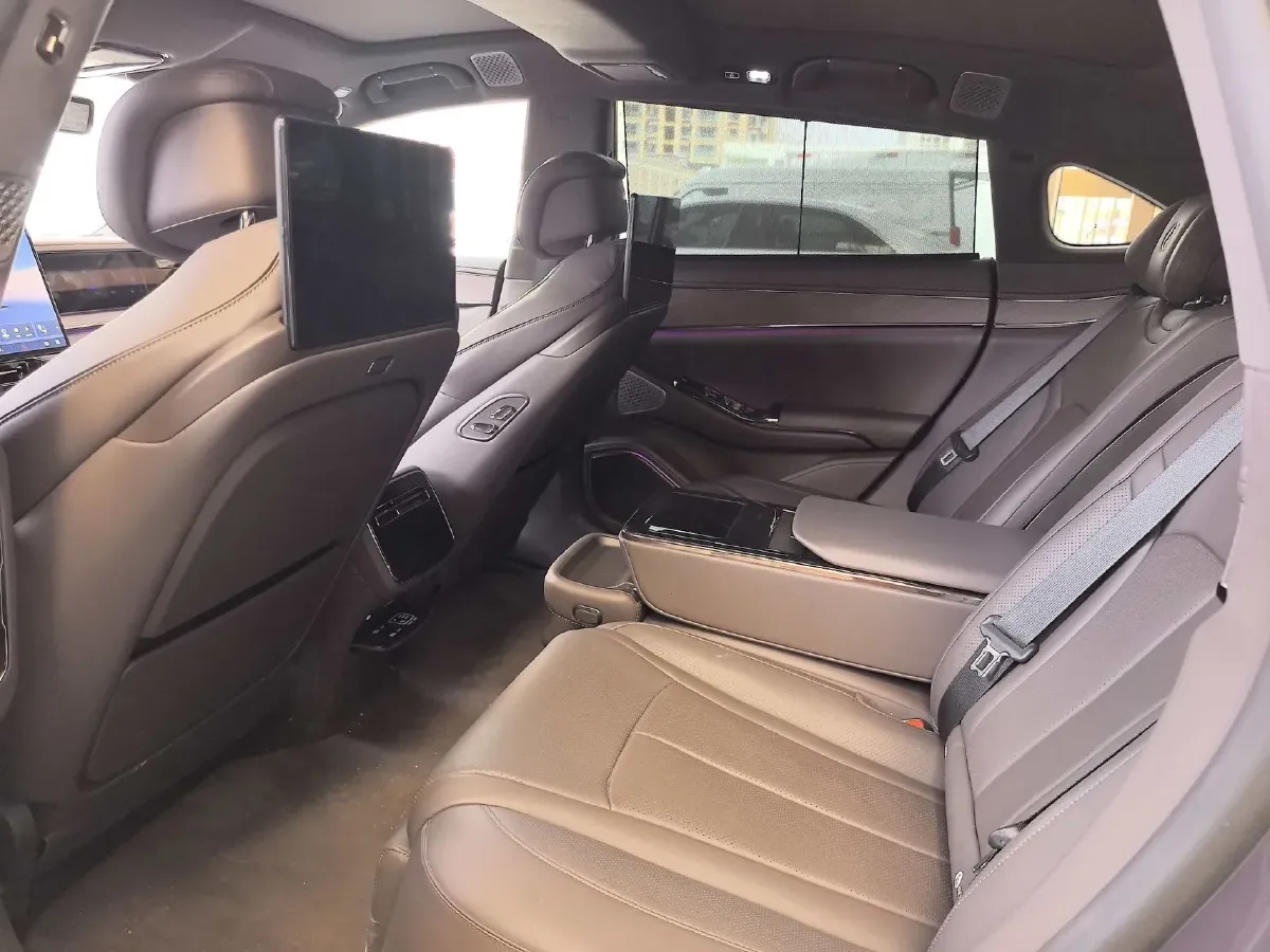 2024 Denza DenzaZ9 2.0T 207HP L4 E-CVT PHEV 38.5KWH,autocango,china used car exporter,china ev exporter,chinese used car exporter,chinese used ev exporter