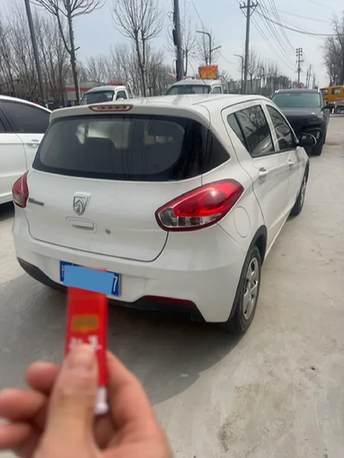 2016 BaoJun 310 1.2L 82HP L4 5MT,autocango,china used car exporter,china ev exporter,chinese used car exporter,chinese used ev exporter