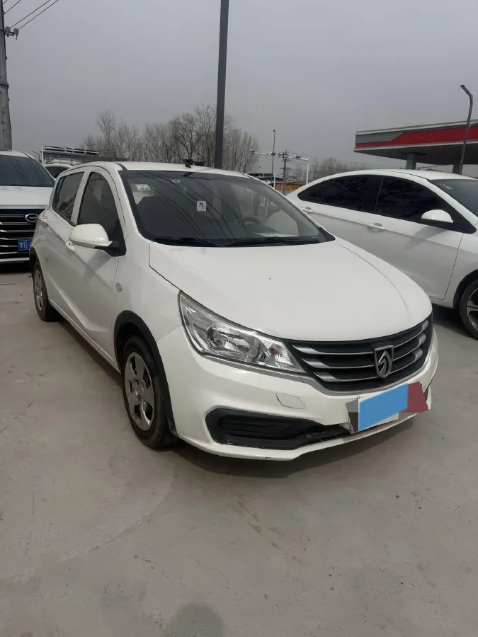 2016 BaoJun 310 1.2L 82HP L4 5MT,autocango,china used car exporter,china ev exporter,chinese used car exporter,chinese used ev exporter