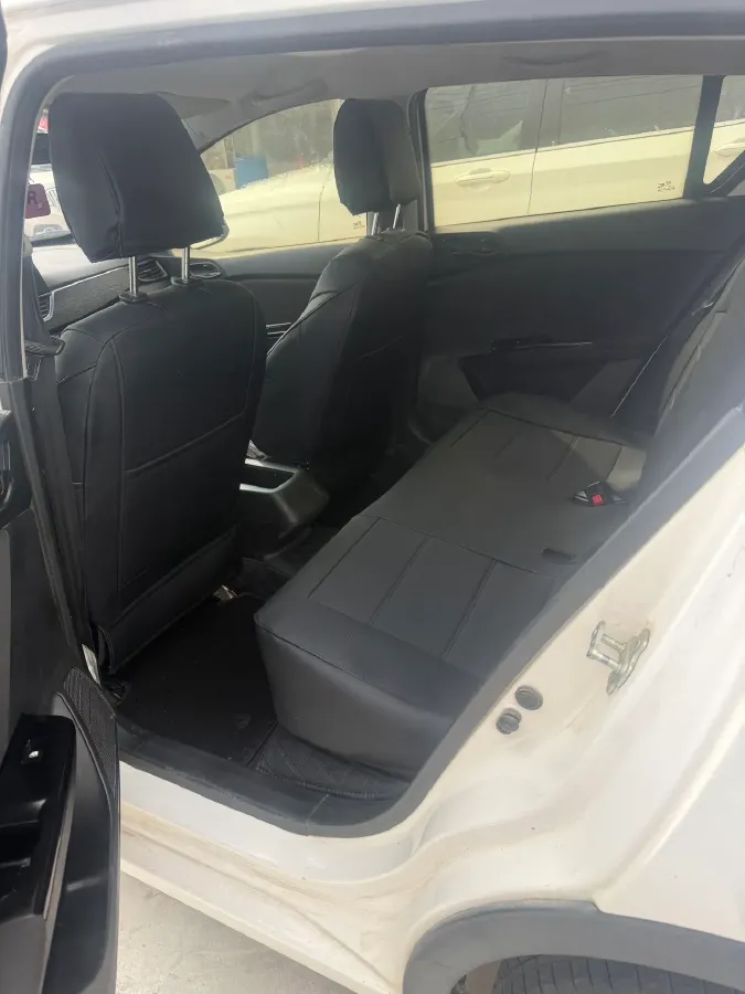 2016 BaoJun 310 1.2L 82HP L4 5MT,autocango,china used car exporter,china ev exporter,chinese used car exporter,chinese used ev exporter