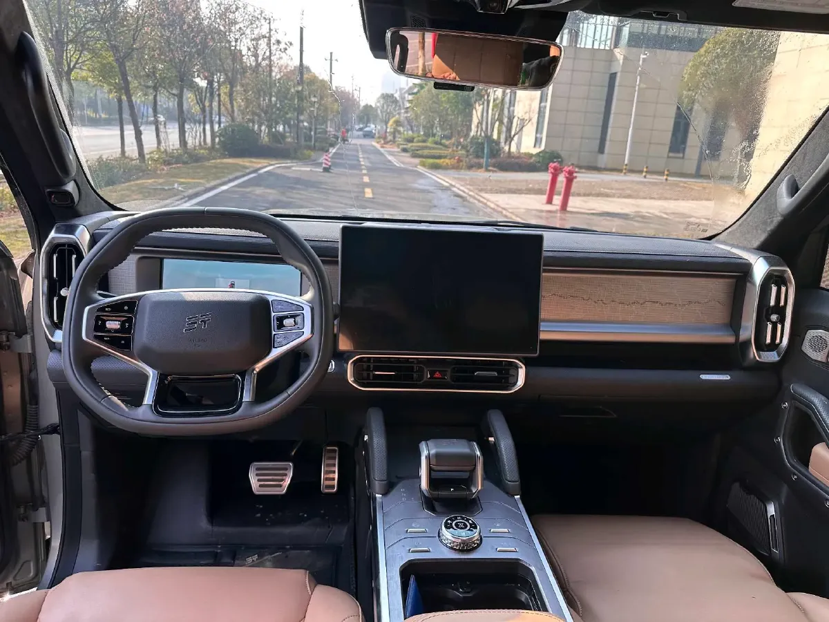 2023 Jetour Traveller 2.0T 254HP L4 7DCT,autocango,china used car exporter,china ev exporter,chinese used car exporter,chinese used ev exporter