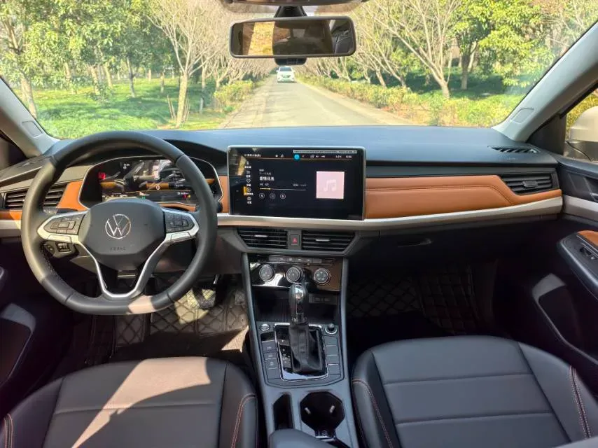 2024 Volkswagen Bora 1.2T 116HP L4 7DCT,autocango,china used car exporter,china ev exporter,chinese used car exporter,chinese used ev exporter