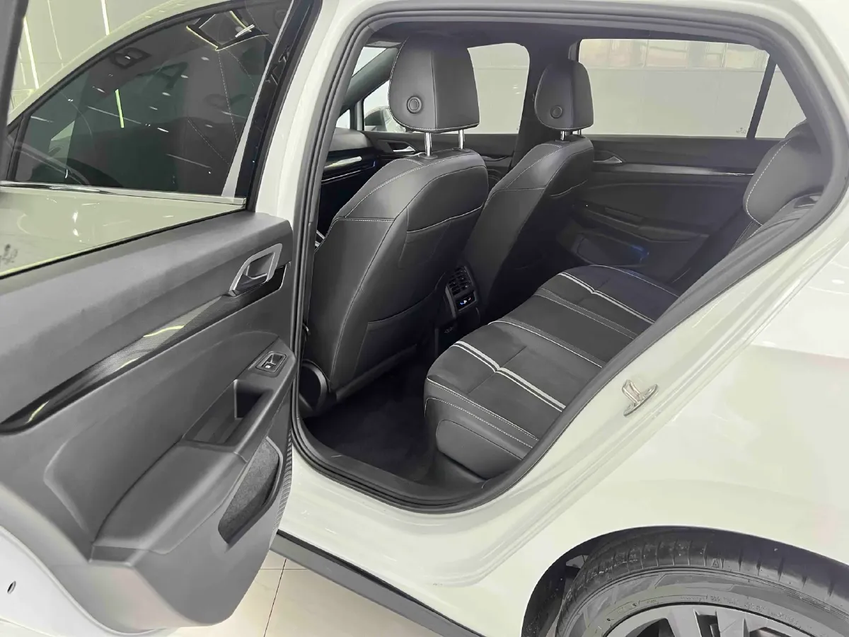 2021 Volkswagen Golf 1.4T 150HP L4 7DCT,autocango,china used car exporter,china ev exporter,chinese used car exporter,chinese used ev exporter