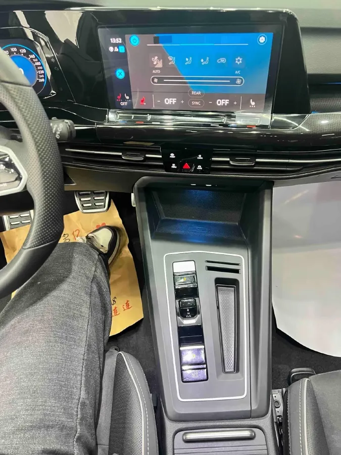 2021 Volkswagen Golf 1.4T 150HP L4 7DCT,autocango,china used car exporter,china ev exporter,chinese used car exporter,chinese used ev exporter