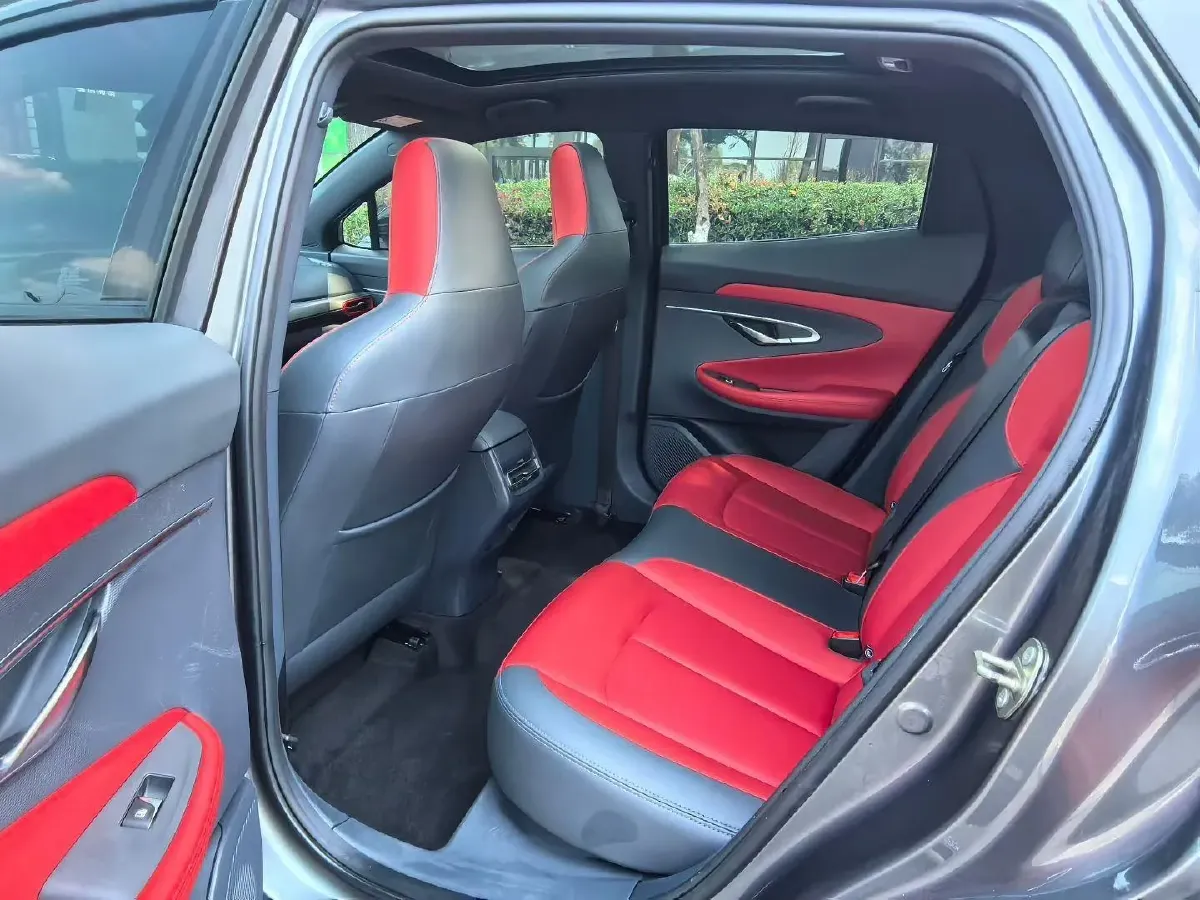 2021 ChangAn UNI-T 1.5T 180HP L4 7DCT,autocango,china used car exporter,china ev exporter,chinese used car exporter,chinese used ev exporter