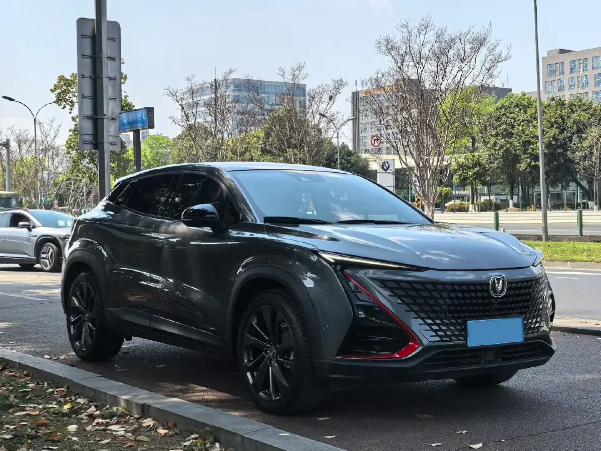 2021 ChangAn UNI-T 1.5T 180HP L4 7DCT,autocango,china used car exporter,china ev exporter,chinese used car exporter,chinese used ev exporter