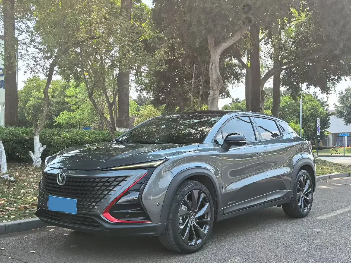 2021 ChangAn UNI-T 1.5T 180HP L4 7DCT,autocango,china used car exporter,china ev exporter,chinese used car exporter,chinese used ev exporter